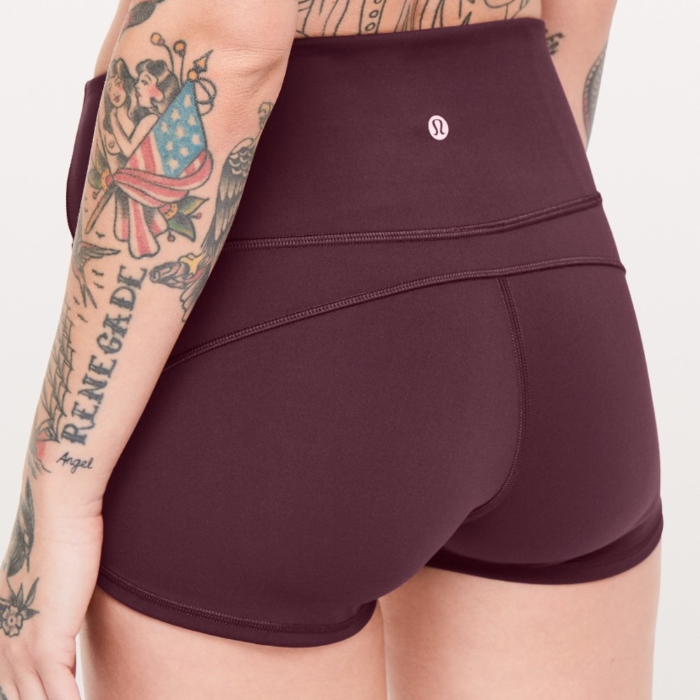 LULULEMON IN MOVEMENT SHORT EVERLUX 2.5
